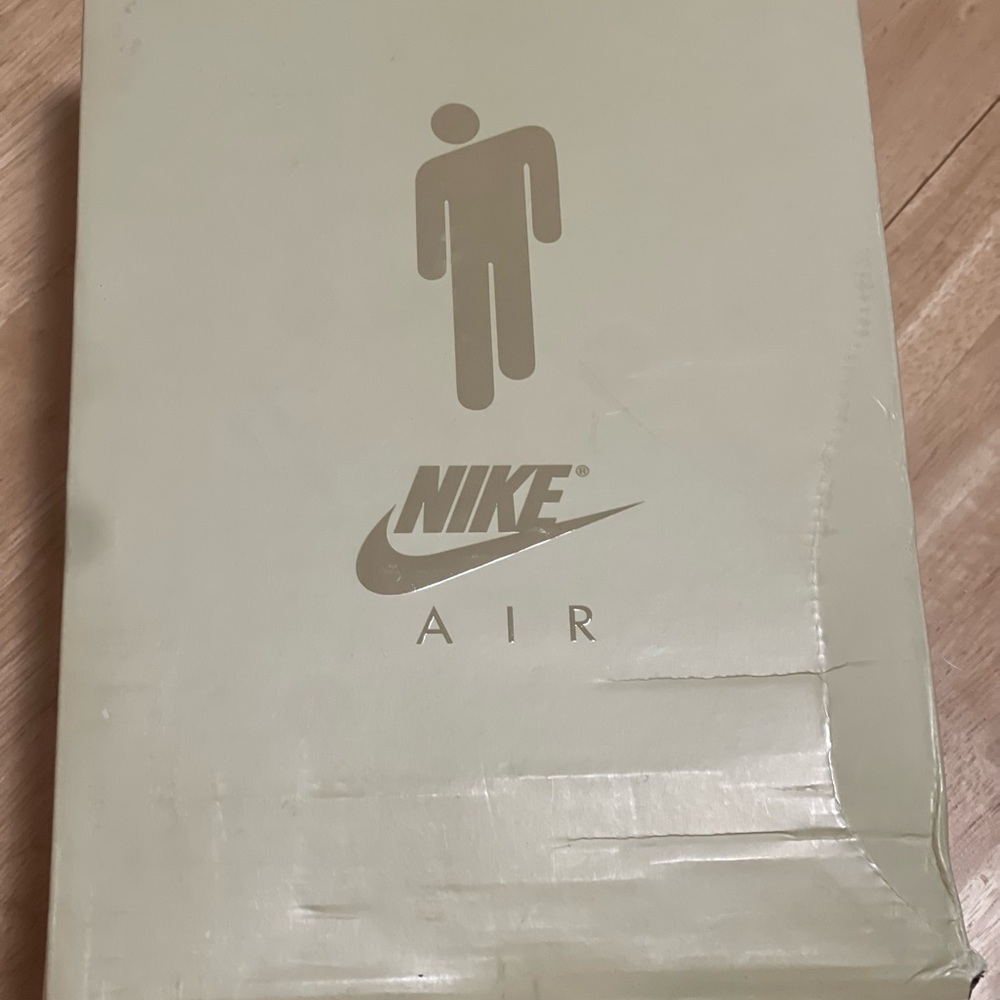 BNIB! Try on ONLY! Color: “Sequoia”. Billie Eillish collab X Nike.